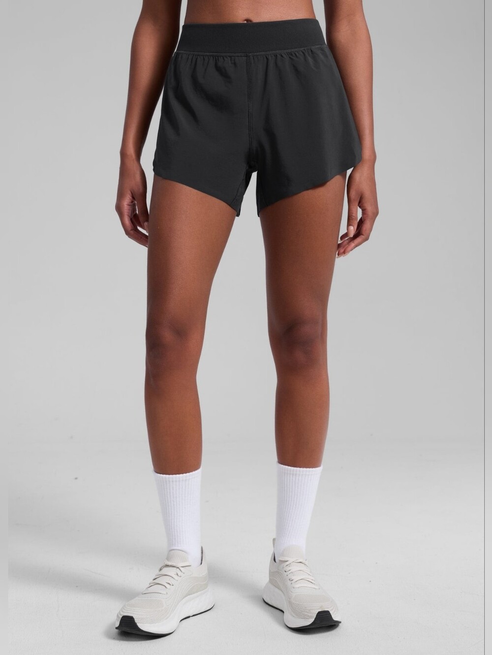 CRZ YOGA Feathery-Fit Soft Mid Rise Split Lined Shorts 4'' in Black Size M